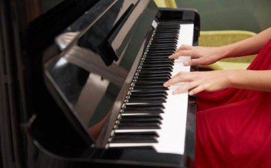 浅谈钢琴初学者基本教程如何选择？